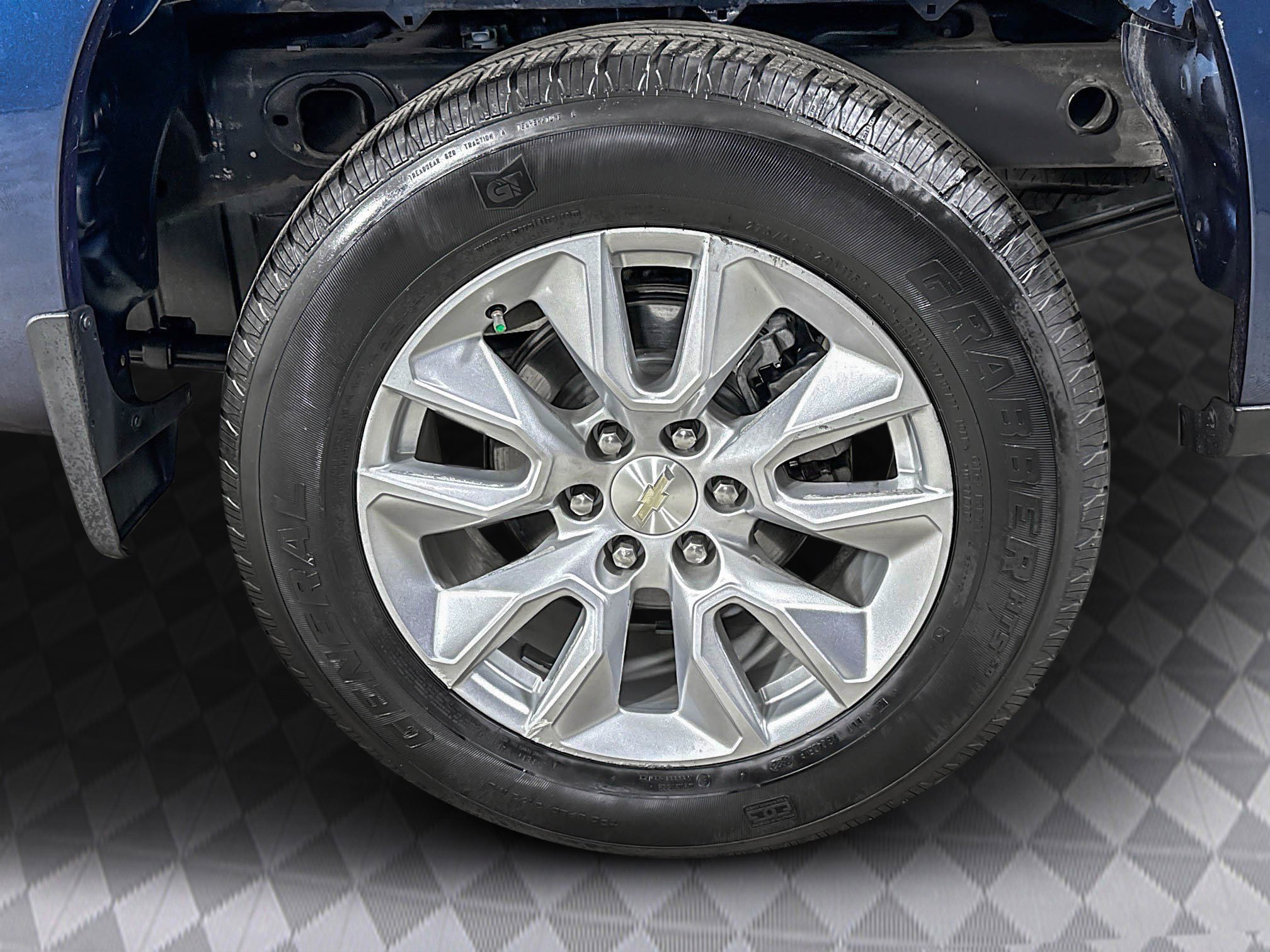Used 2021 Chevrolet Silverado 1500 Custom w/ LPO, Dark Essentials Package image 32
