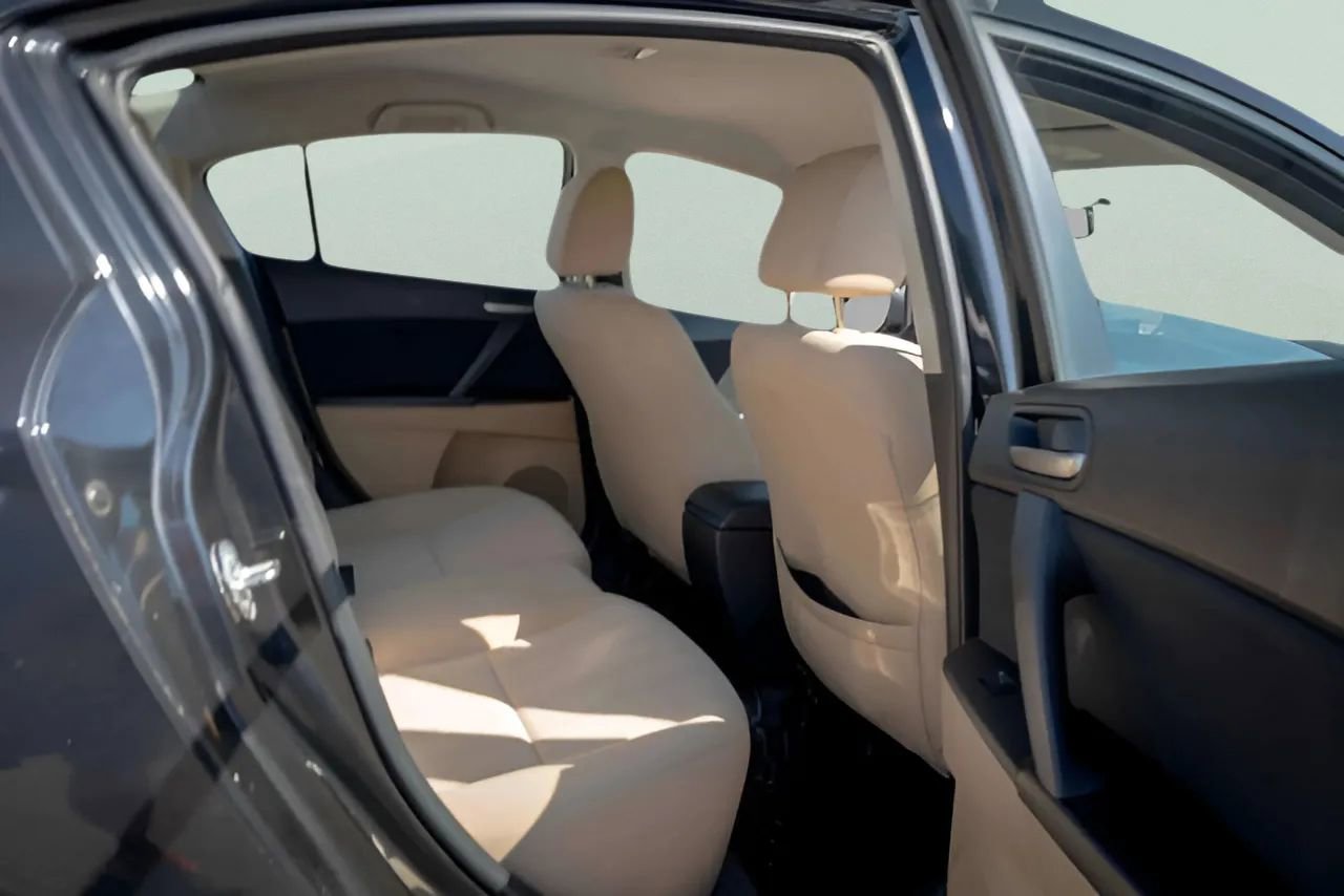 Used 2010 MAZDA MAZDA3 i Touring image 14