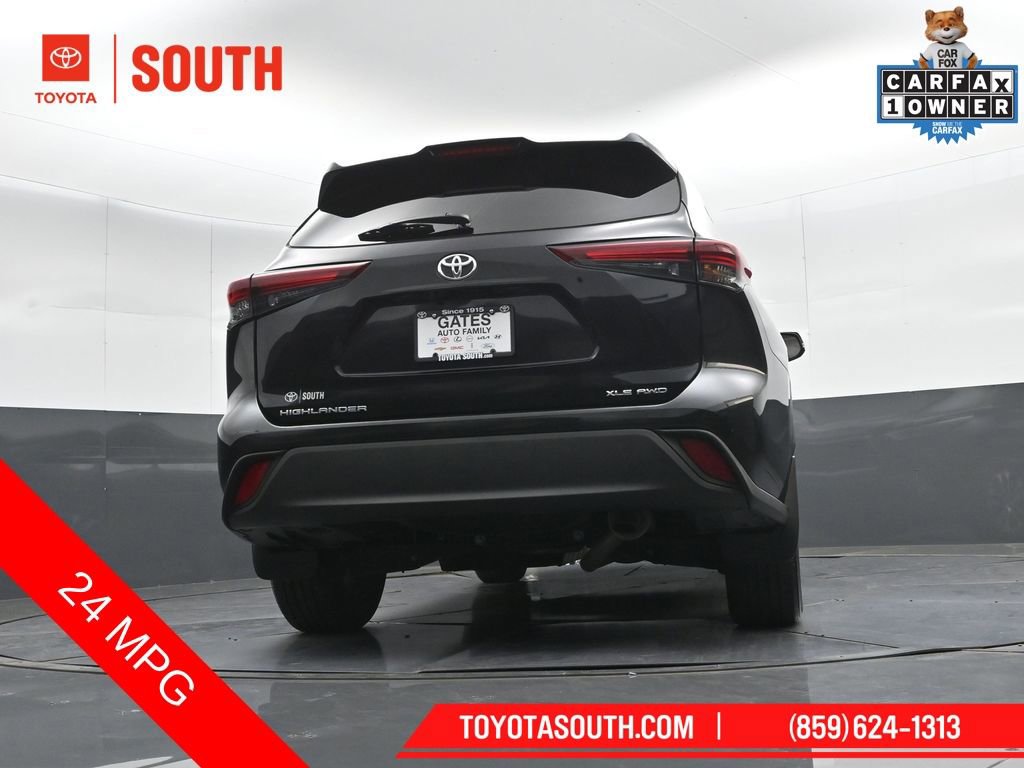 Used 2024 Toyota Highlander XLE AWD/4WD image 33