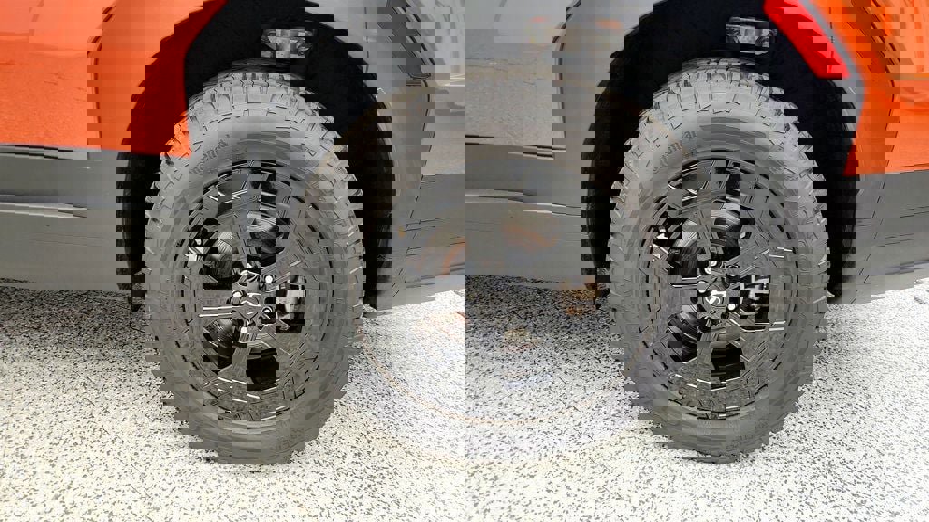 Used 2025 Hyundai Santa Fe XRT image 9