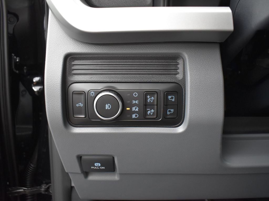 New 2026 Ford F250 XLT image 13