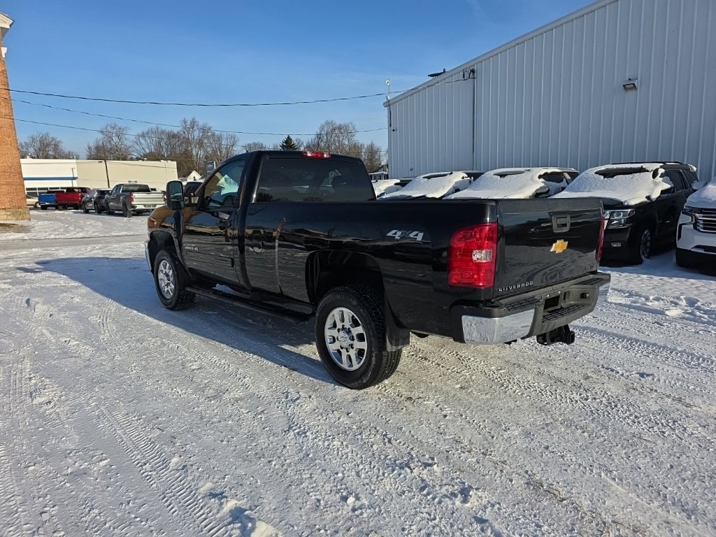 Used 2014 Chevrolet Silverado 2500 LT w/ Interior Plus Package image 3
