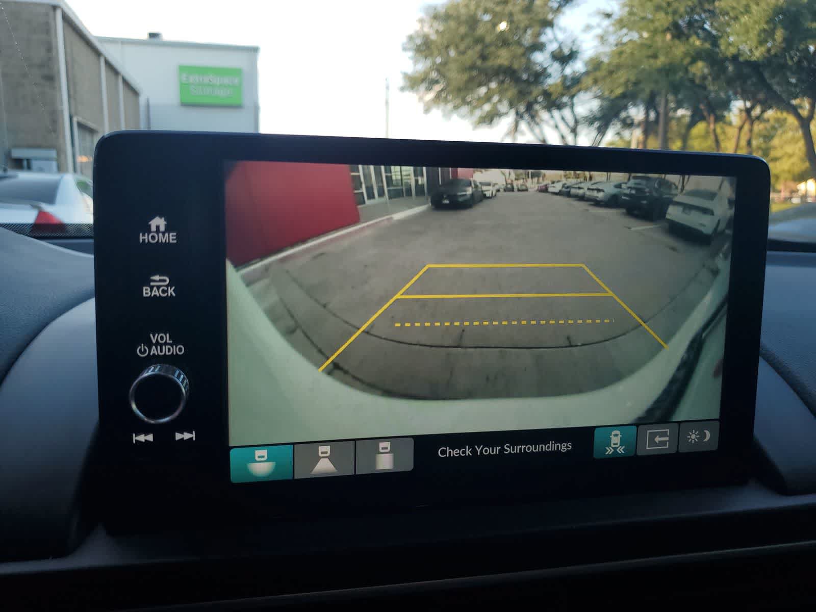 Used 2025 Honda Pilot Touring image 23