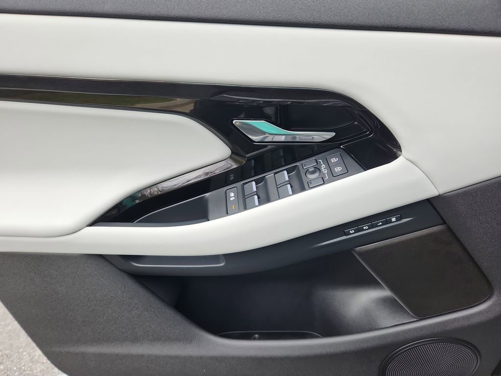 Certified 2026 Land Rover Range Rover Evoque S image 25