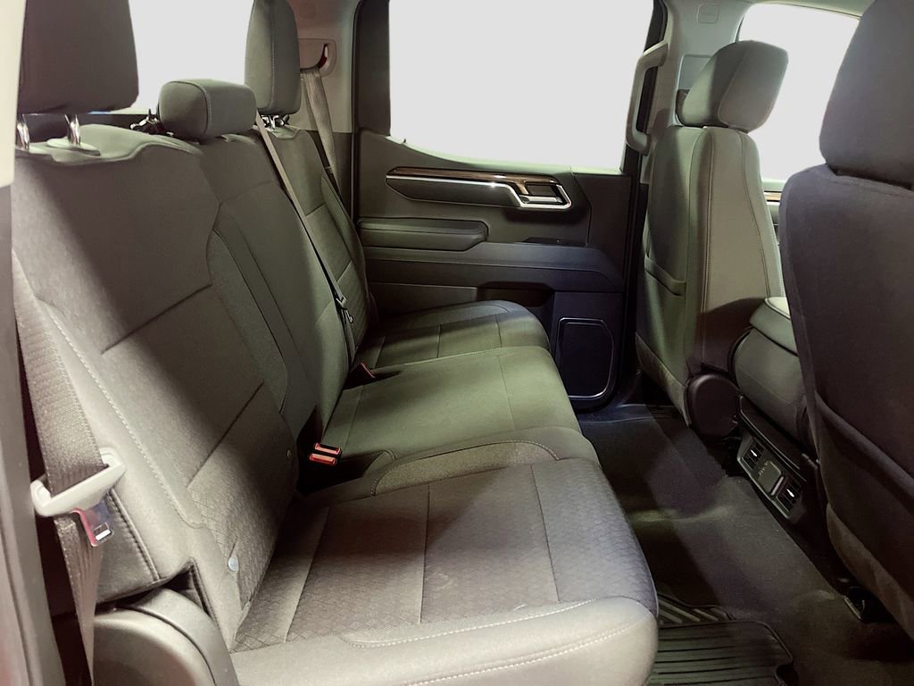 Used 2025 Chevrolet Silverado 1500 LT image 27