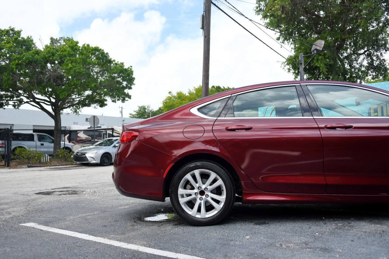 Used 2015 Chrysler 200 Limited FWD image 30