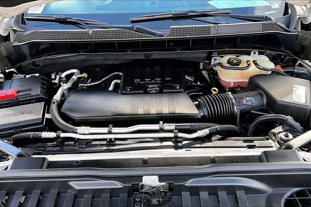 Used 2019 Chevrolet Silverado 1500 LT w/ All-Star Edition image 9