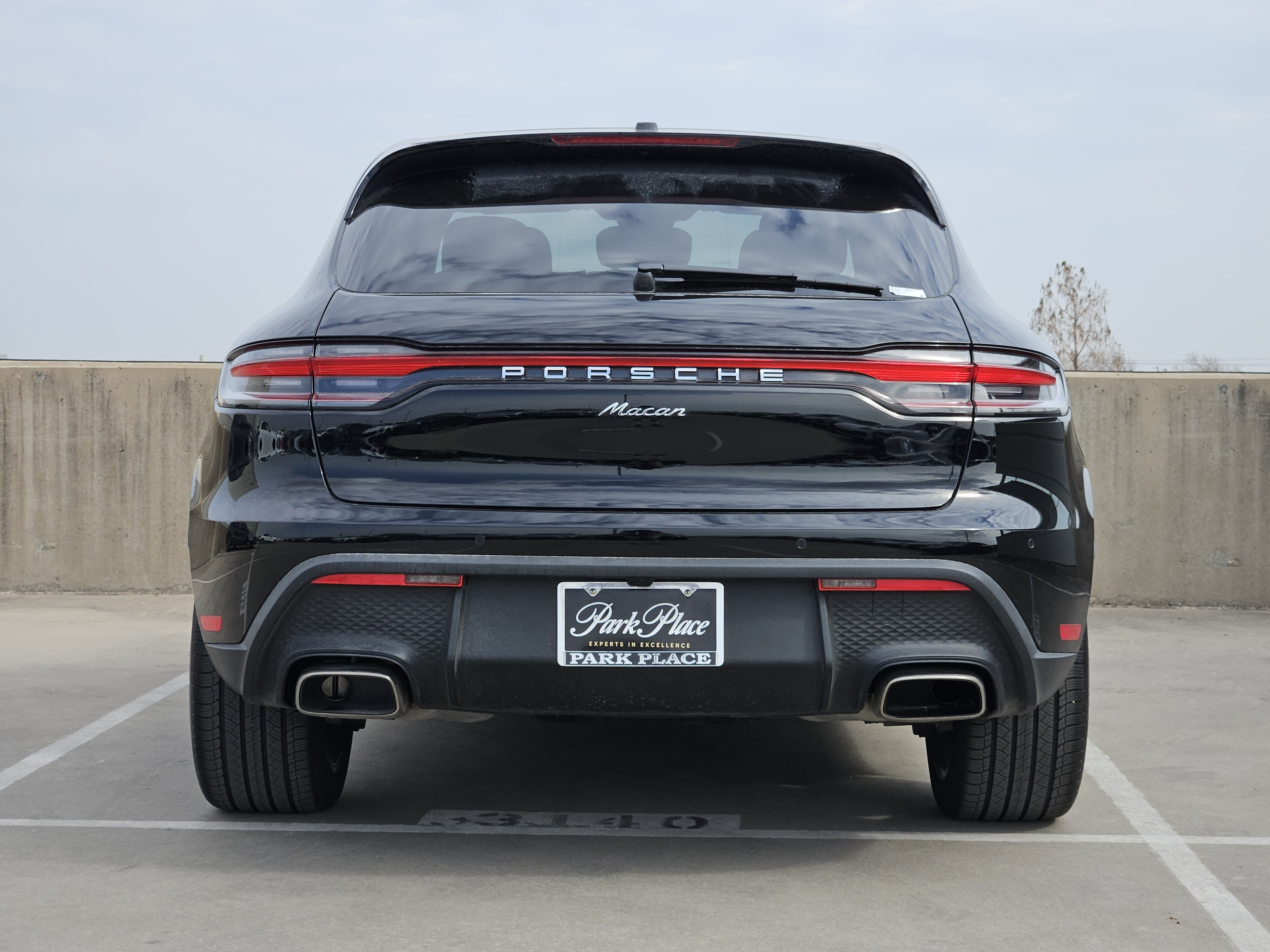 Certified 2026 Porsche Macan image 7