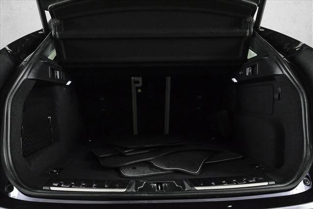 Used 2022 Jaguar F-PACE SVR image 6