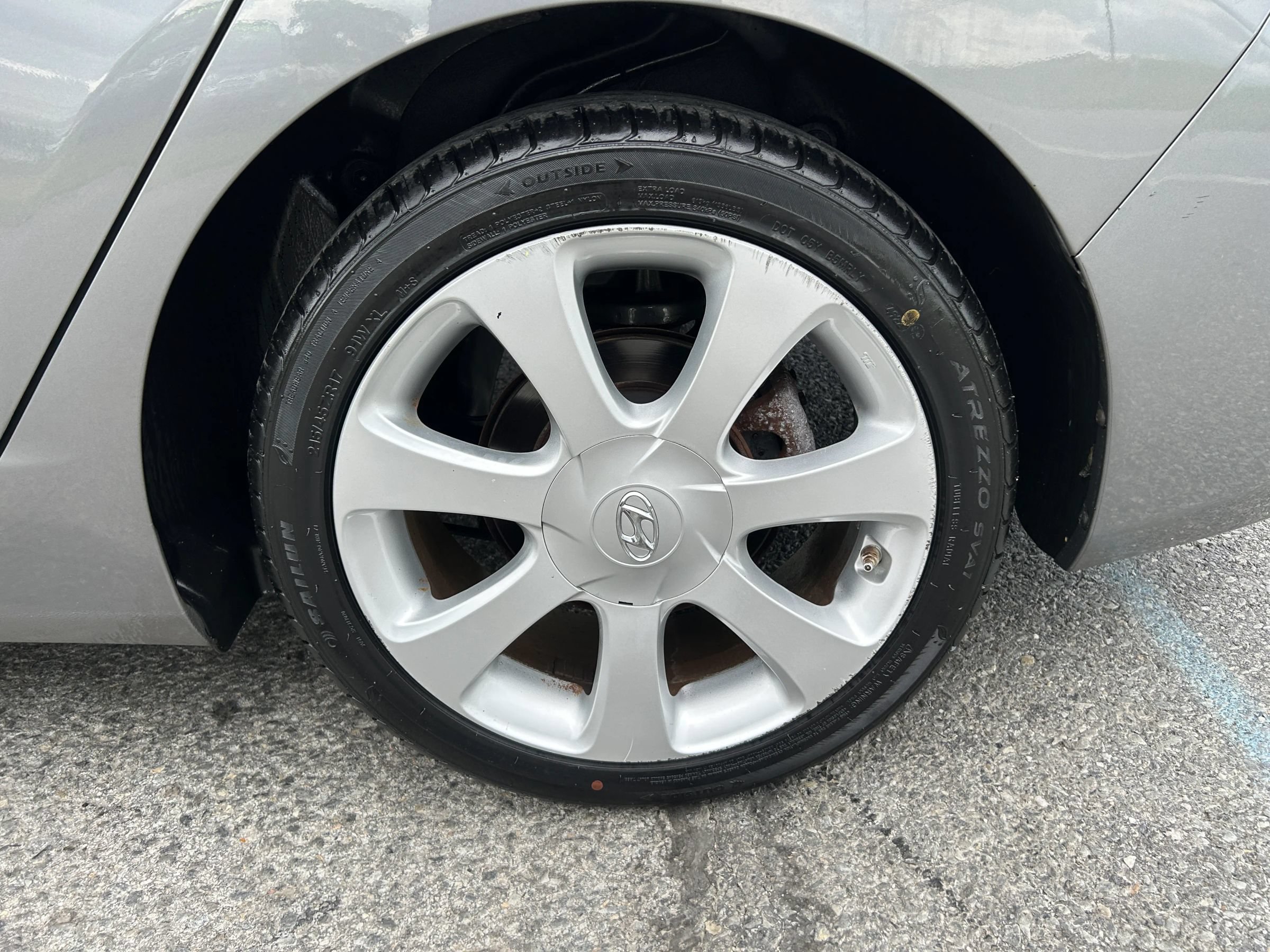 Used 2013 Hyundai Elantra Limited FWD image 23