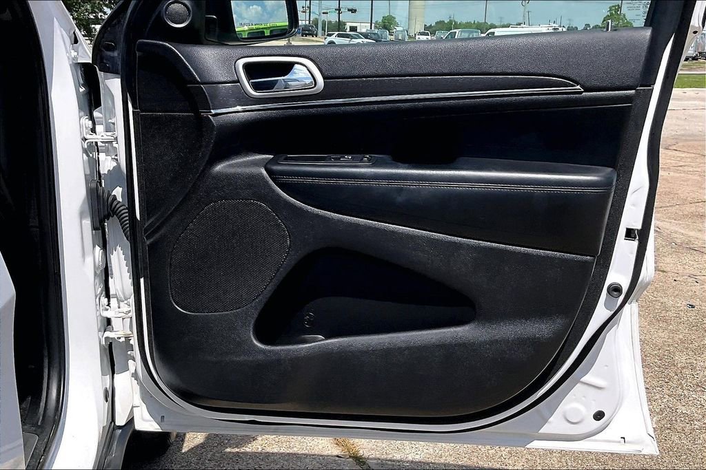 Used 2018 Jeep Grand Cherokee Limited RWD image 29