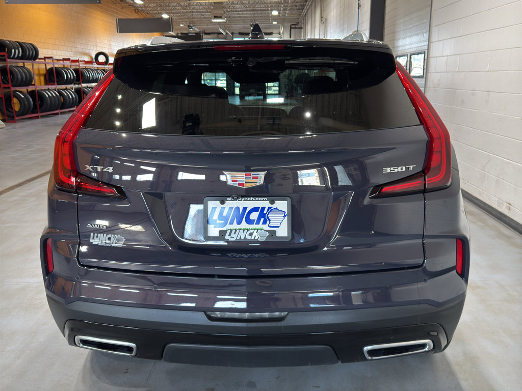 Used 2025 Cadillac XT4 Premium Luxury image 4