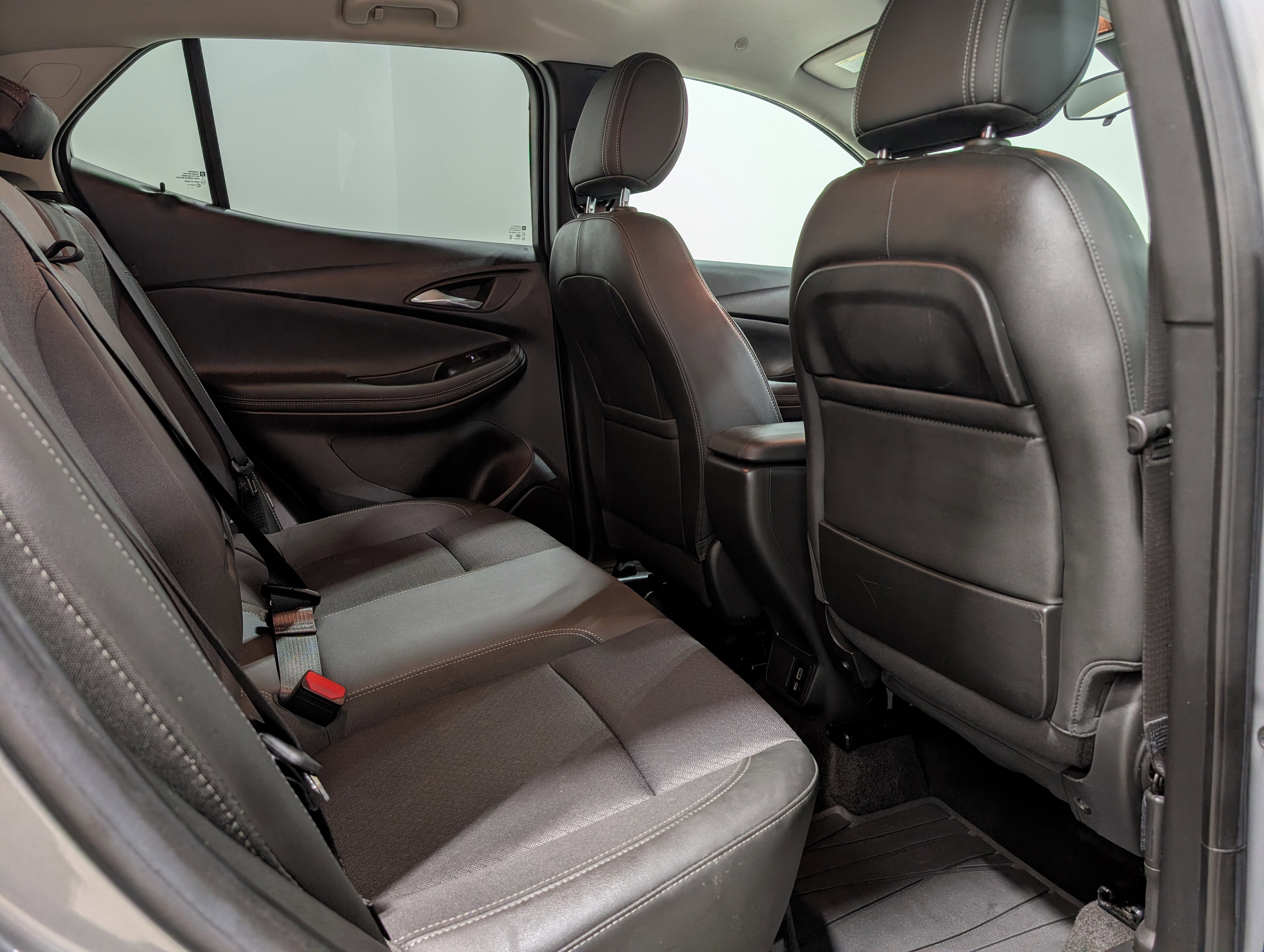 Used 2023 Buick Encore GX Select w/ Sport Touring Package AWD/4WD image 16