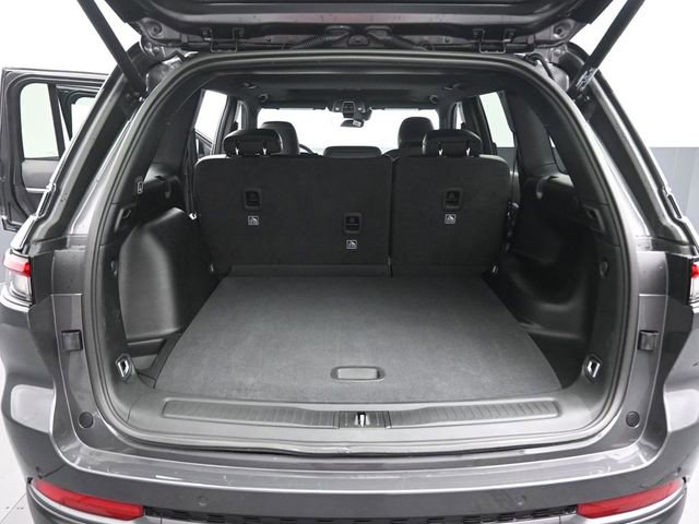 New 2026 Jeep Grand Cherokee Altitude image 19