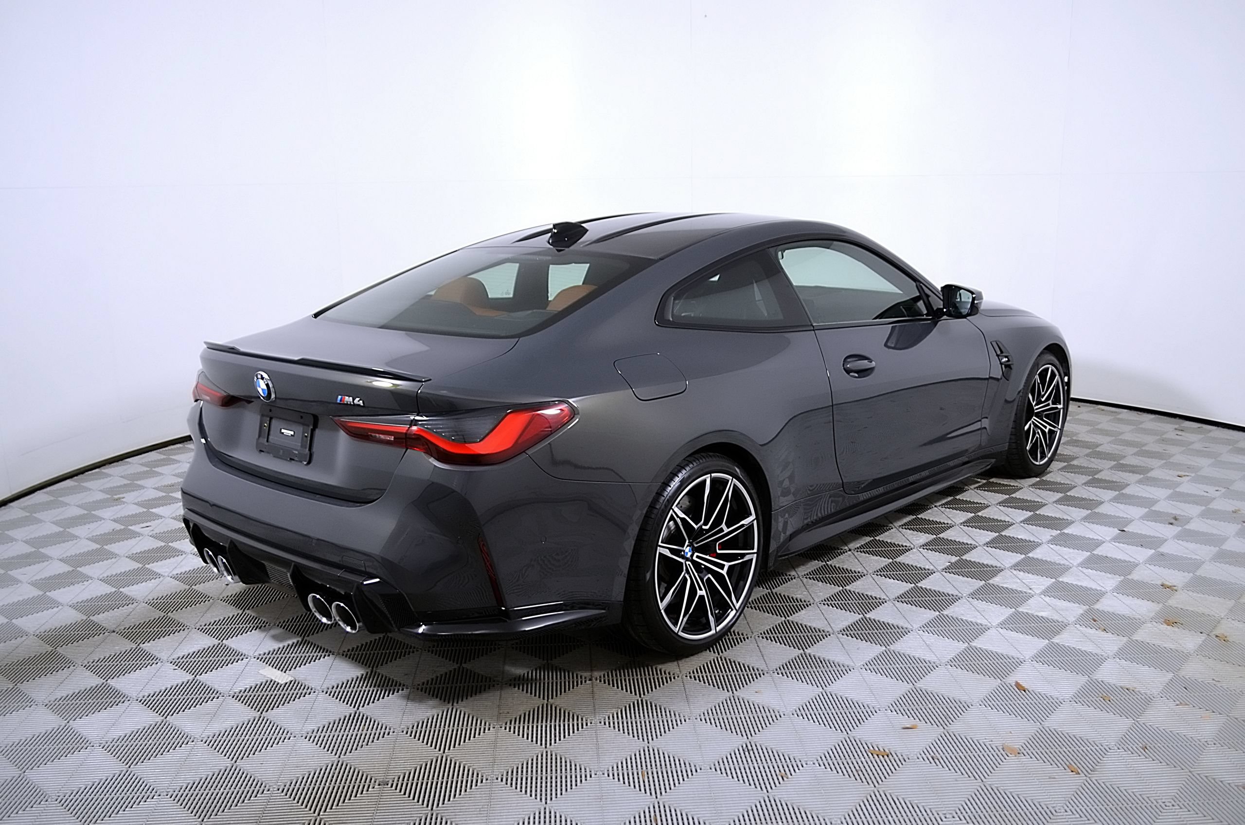 Used 2022 BMW M4 Coupe w/ Executive Package RWD image 7