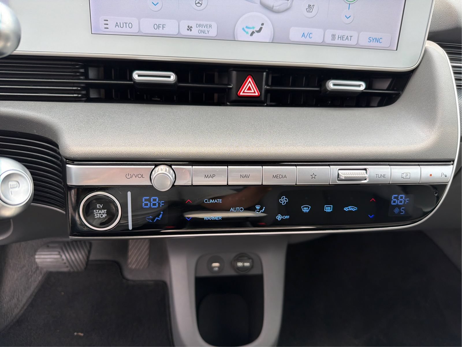 Certified 2024 Hyundai Ioniq 5 SEL AWD/4WD image 27