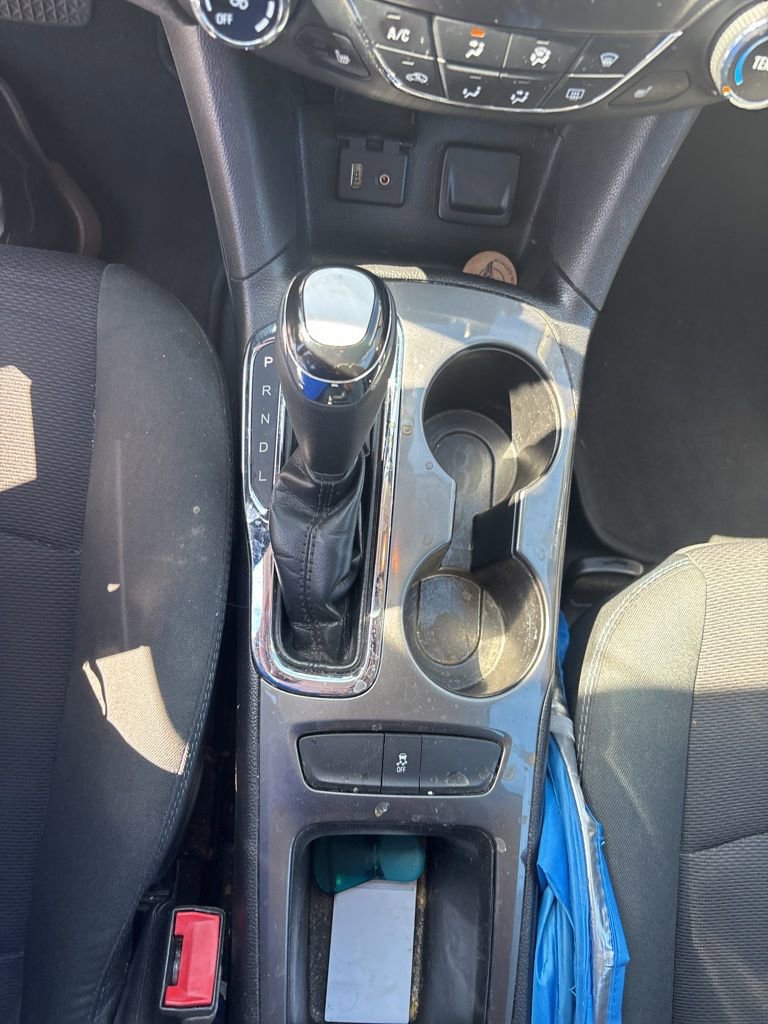 Used 2017 Chevrolet Cruze LT w/ Convenience Package image 5