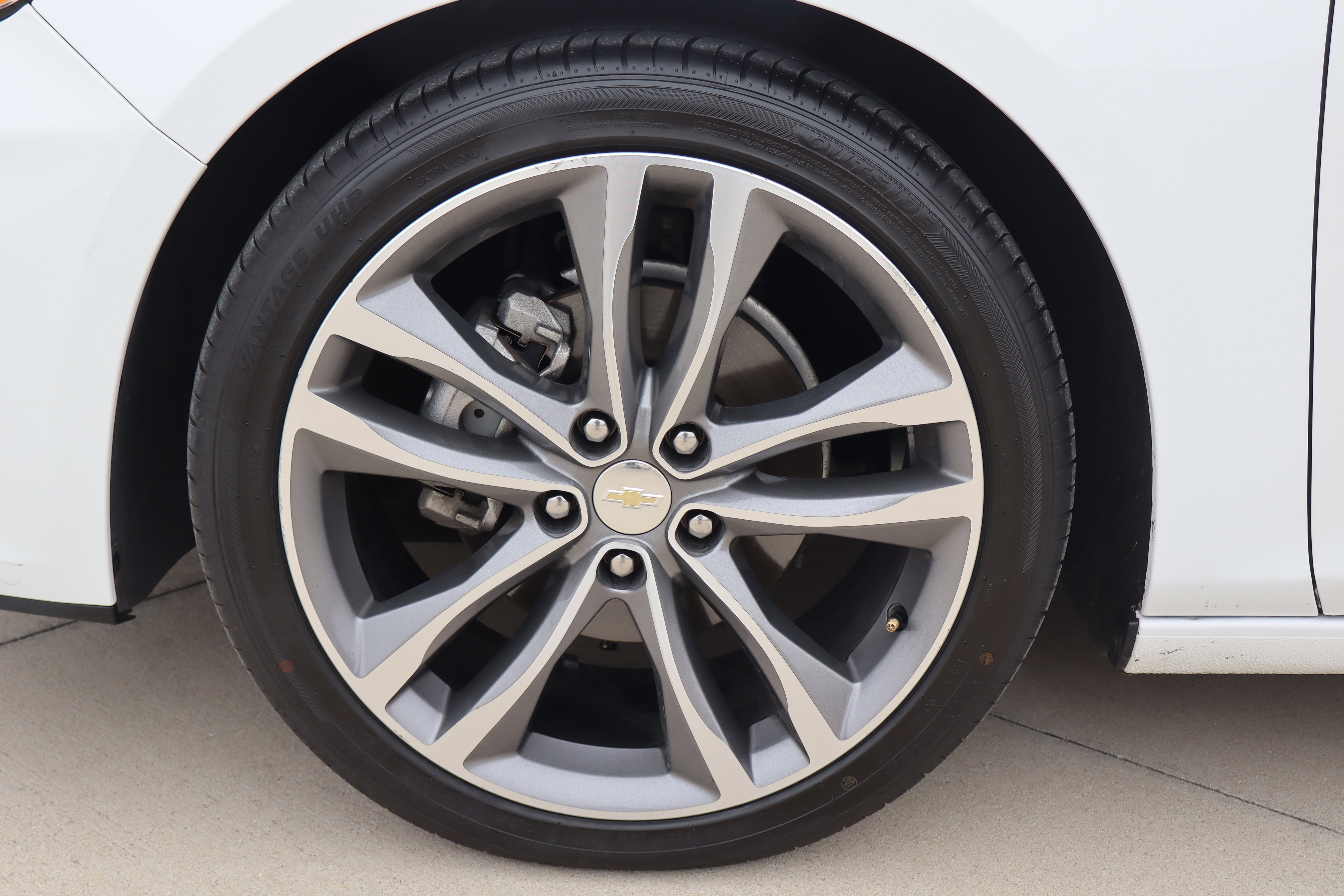 Used 2024 Chevrolet Malibu LT image 28