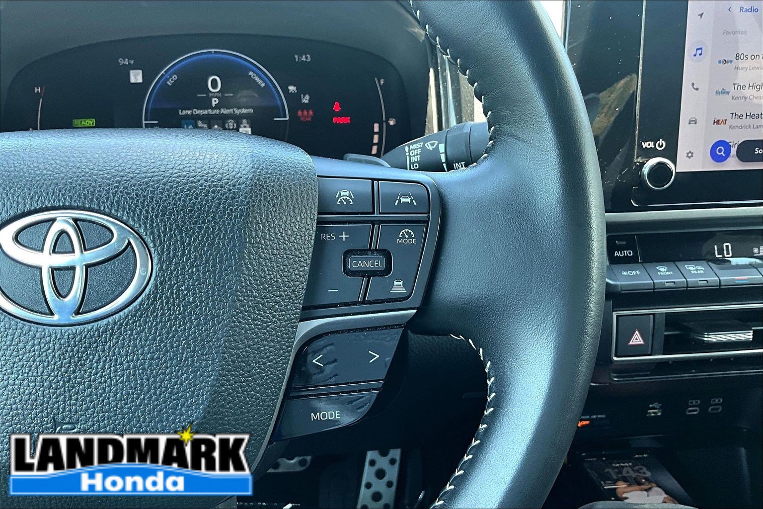 Used 2025 Toyota Camry SE FWD image 20