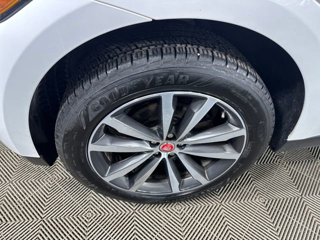 Used 2018 Jaguar F-PACE Prestige image 10