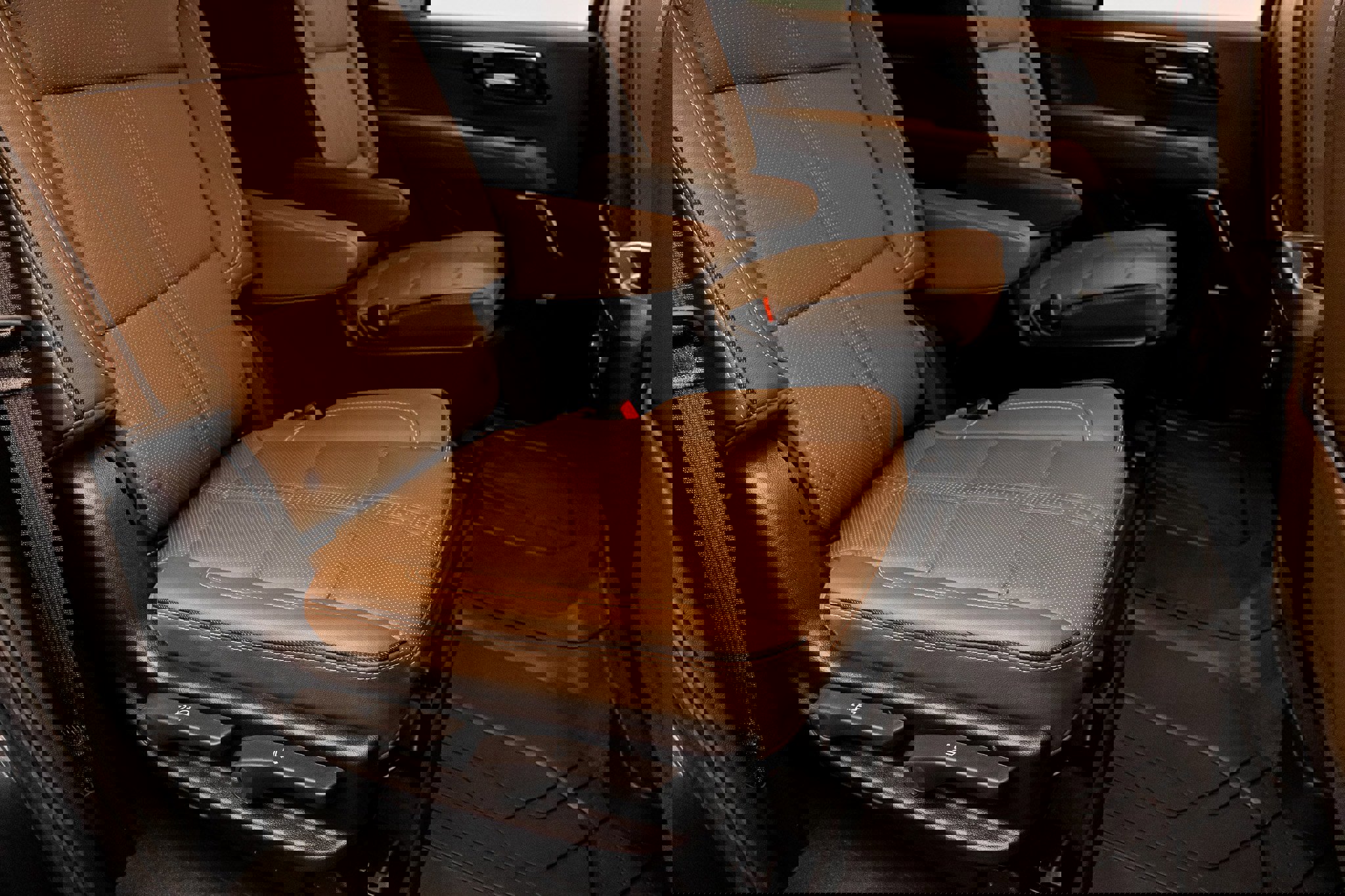 Used 2025 Chevrolet Tahoe High Country image 30