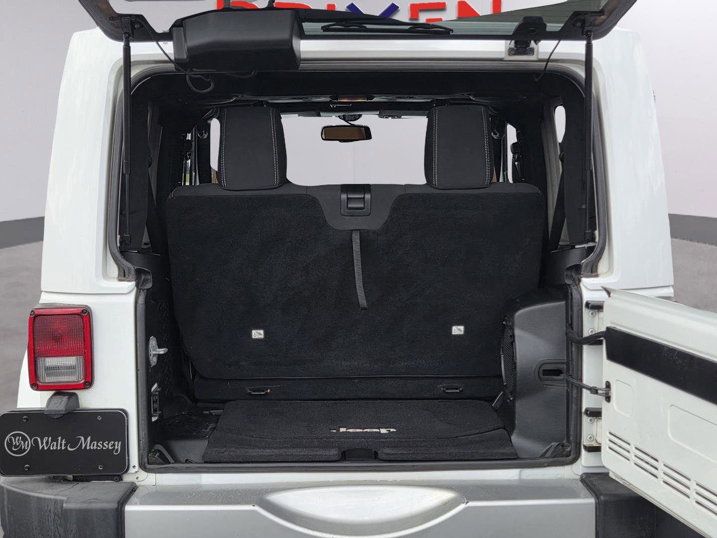 Used 2014 Jeep Wrangler Sahara AWD/4WD image 25