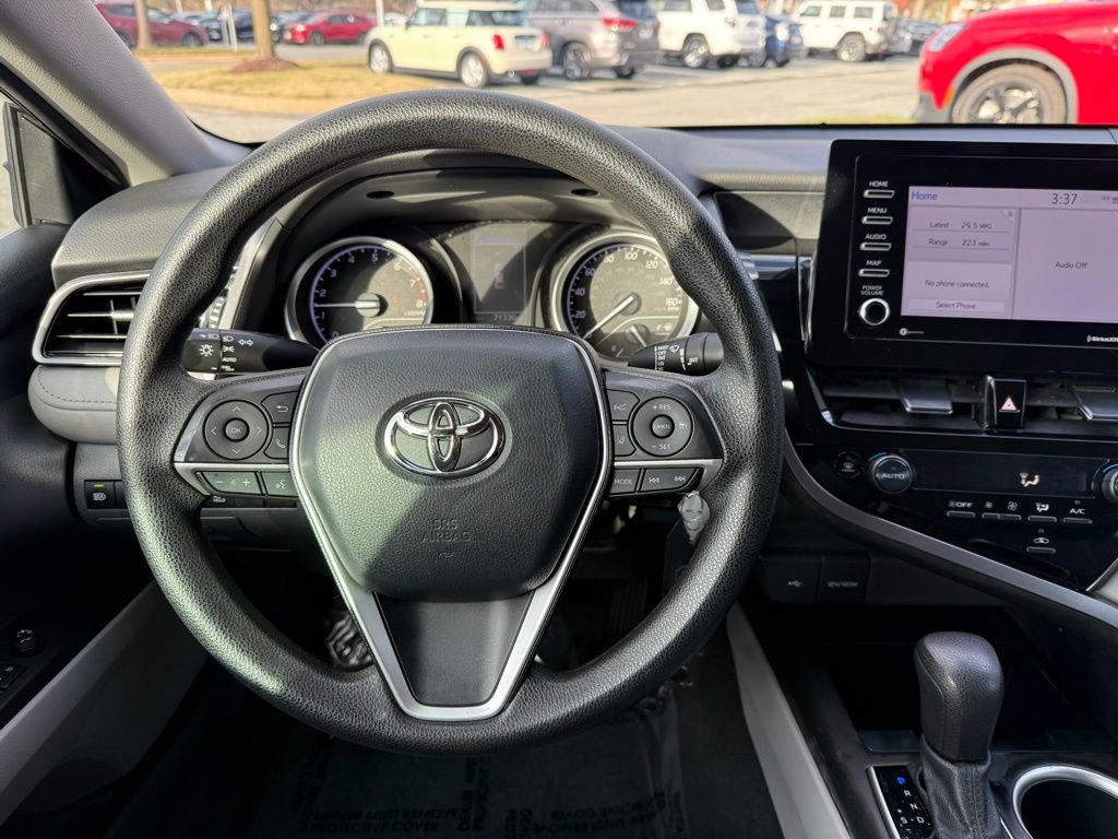 Used 2022 Toyota Camry LE image 20