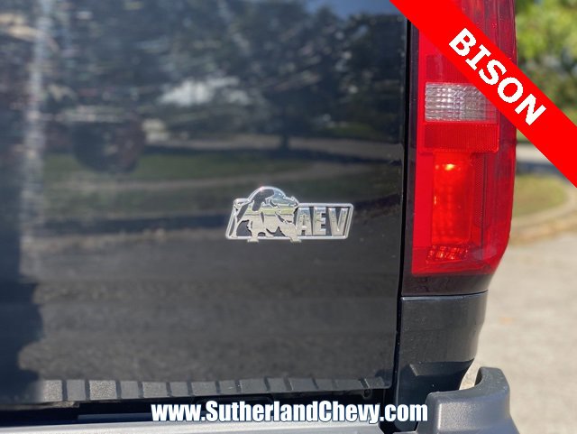 Used 2020 Chevrolet Colorado ZR2 w/ Colorado ZR2 Bison Edition image 13