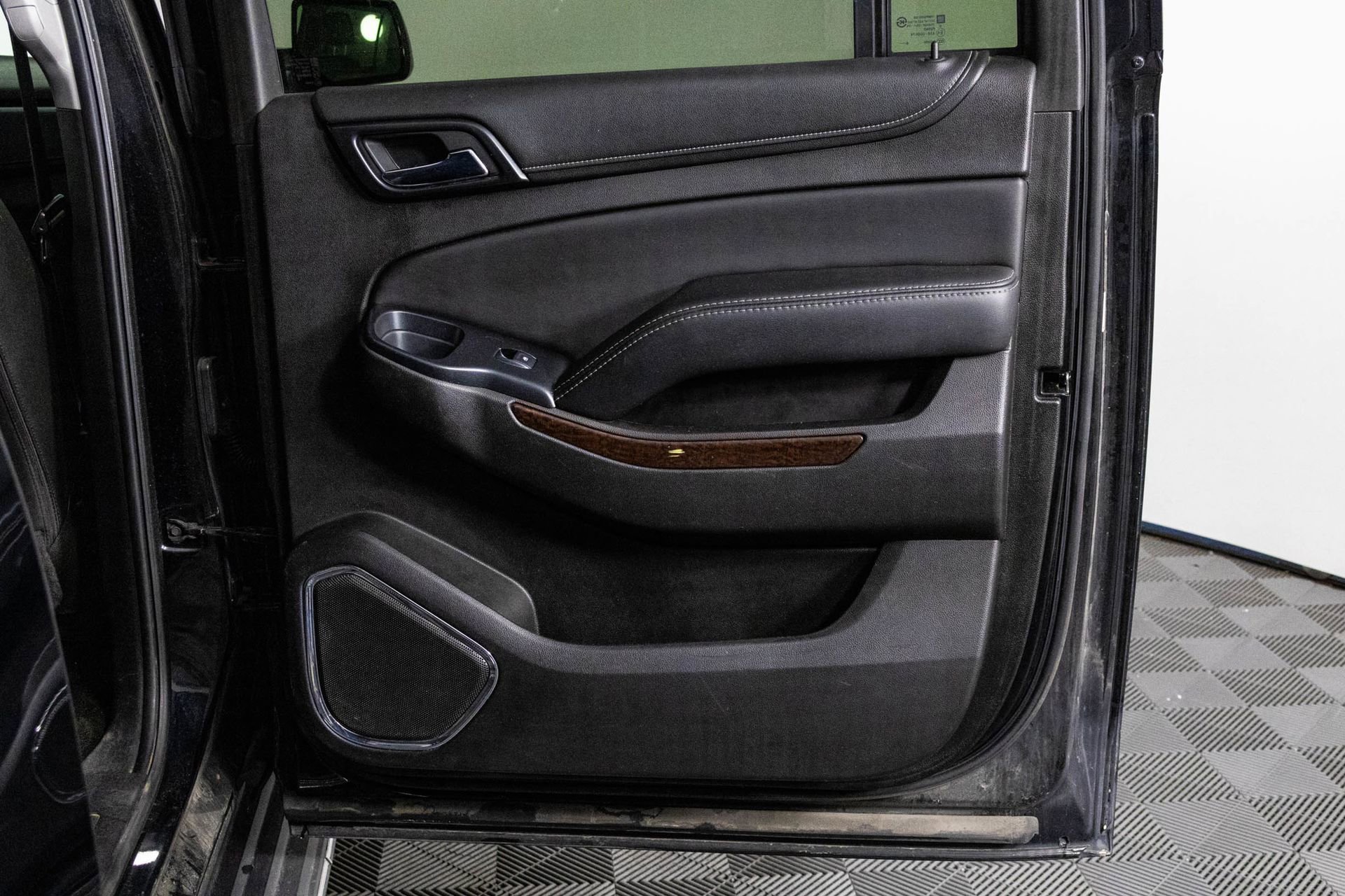 Used 2017 GMC Yukon XL SLT image 21