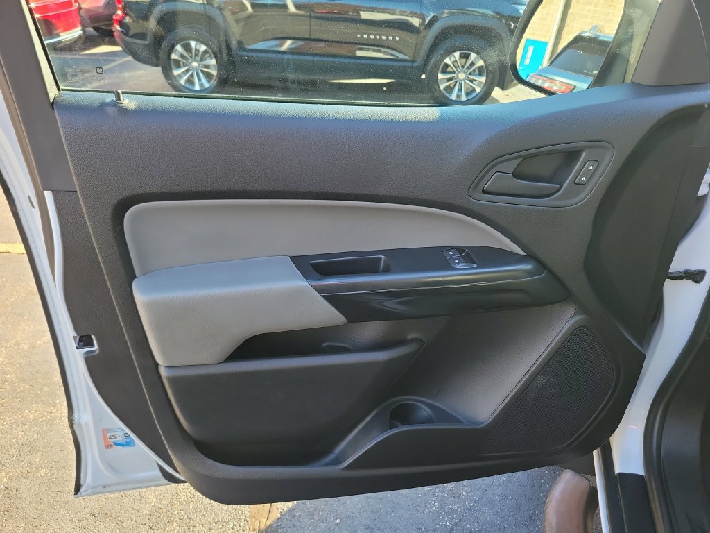 Used 2021 Chevrolet Colorado W/T RWD image 18