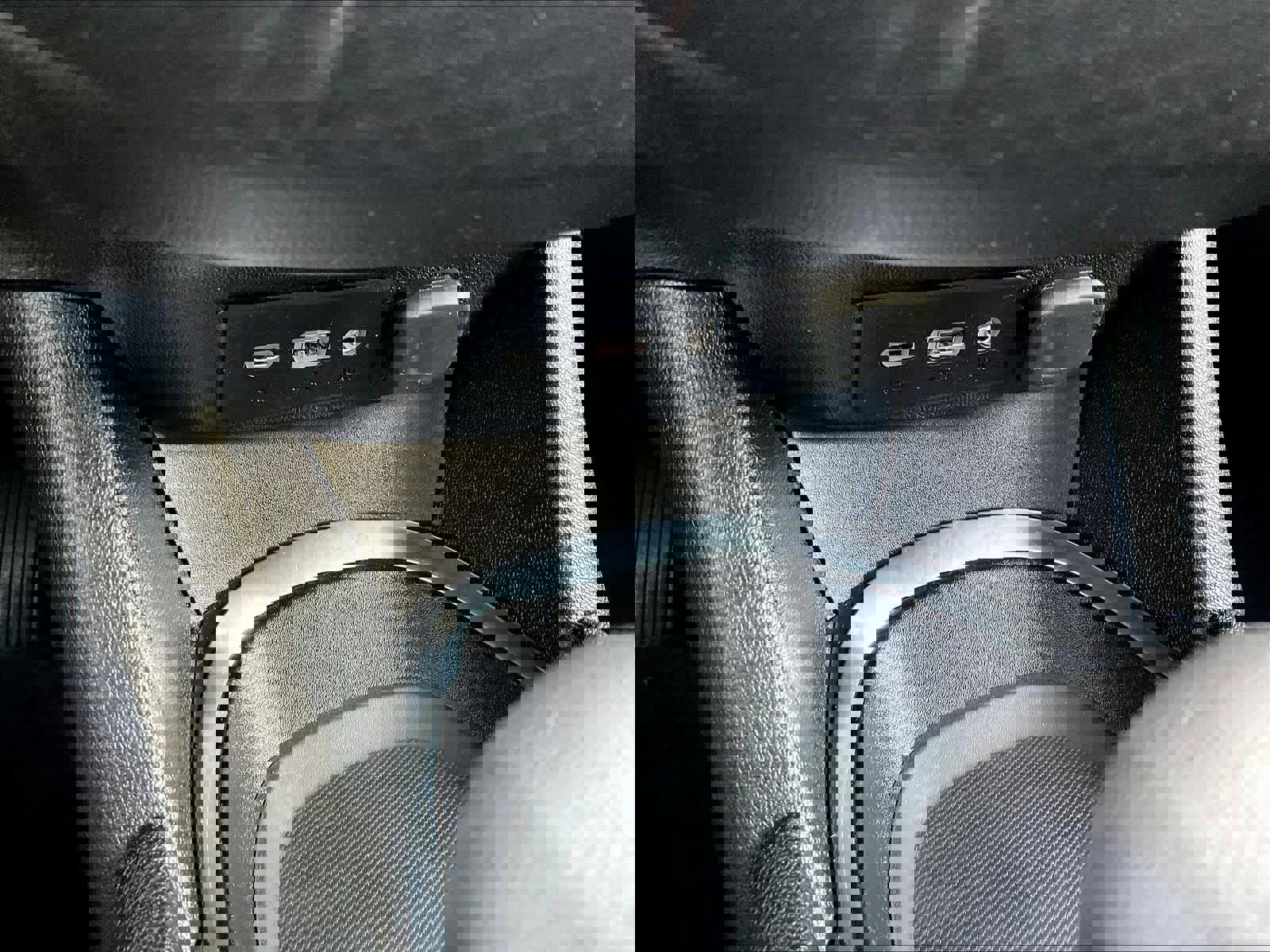 Used 2023 Chevrolet Malibu LT image 27