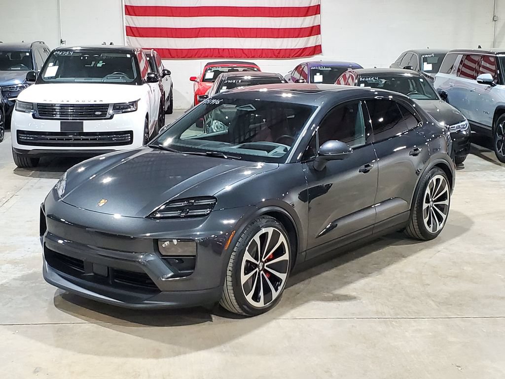 Used 2025 Porsche Macan 4S Electric AWD/4WD image 41