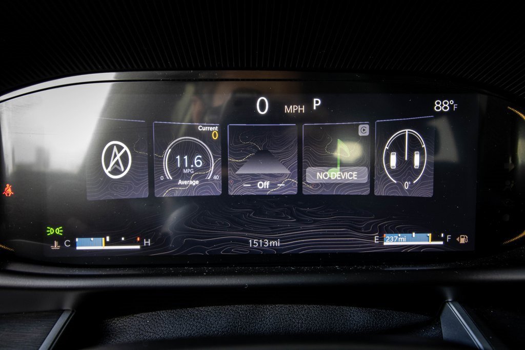Used 2025 Jeep Wagoneer Series II image 2