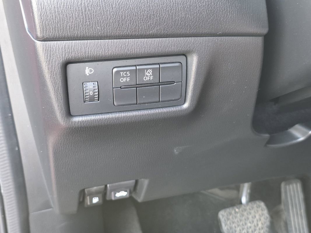 Used 2020 MAZDA CX-5 Sport FWD image 18
