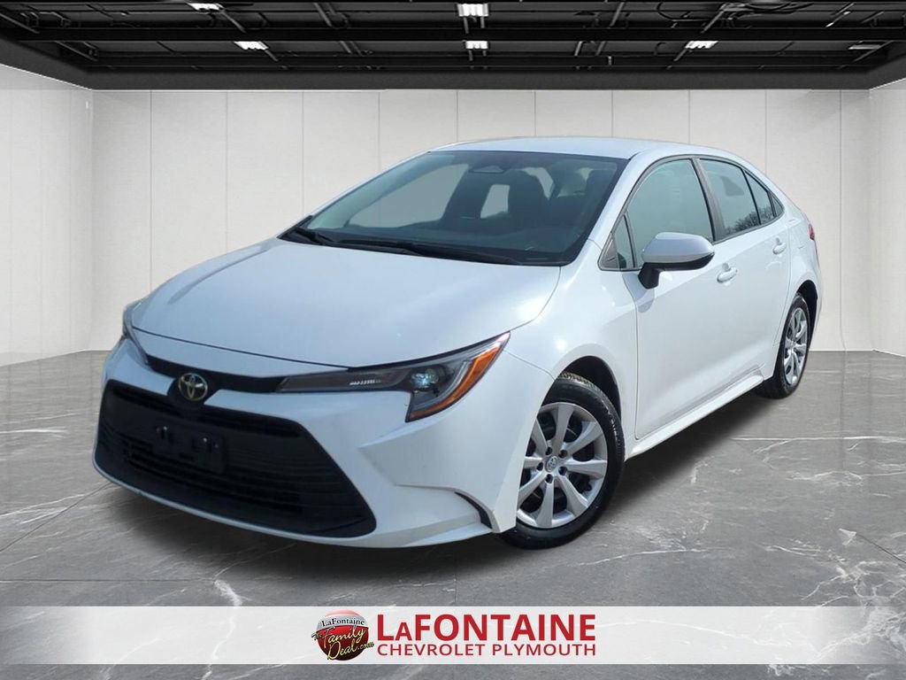 Used 2025 Toyota Corolla LE