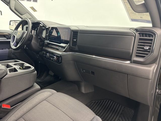 Used 2025 Chevrolet Silverado 1500 LT image 31