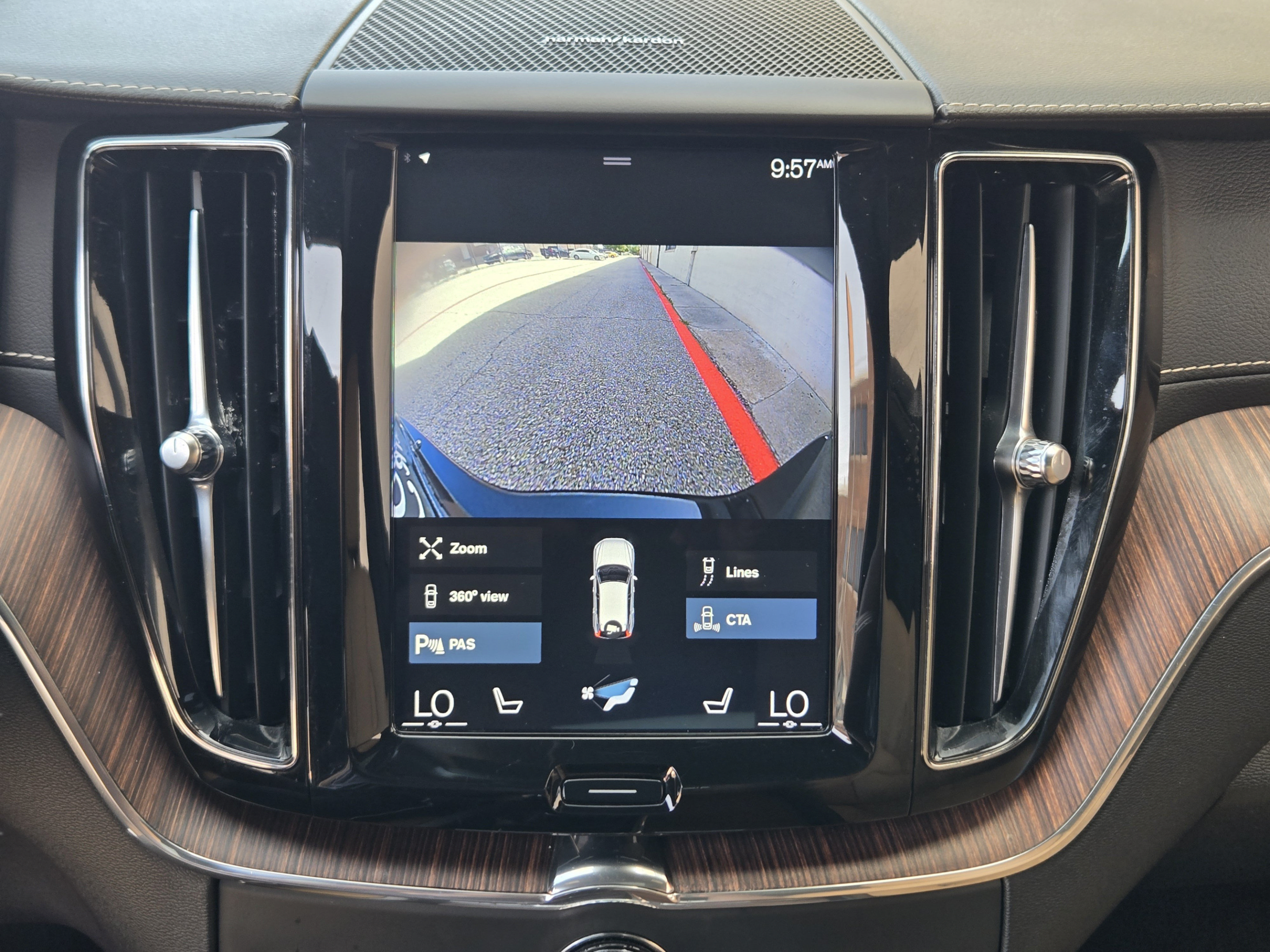 Used 2020 Volvo XC60 T6 Inscription AWD/4WD image 16
