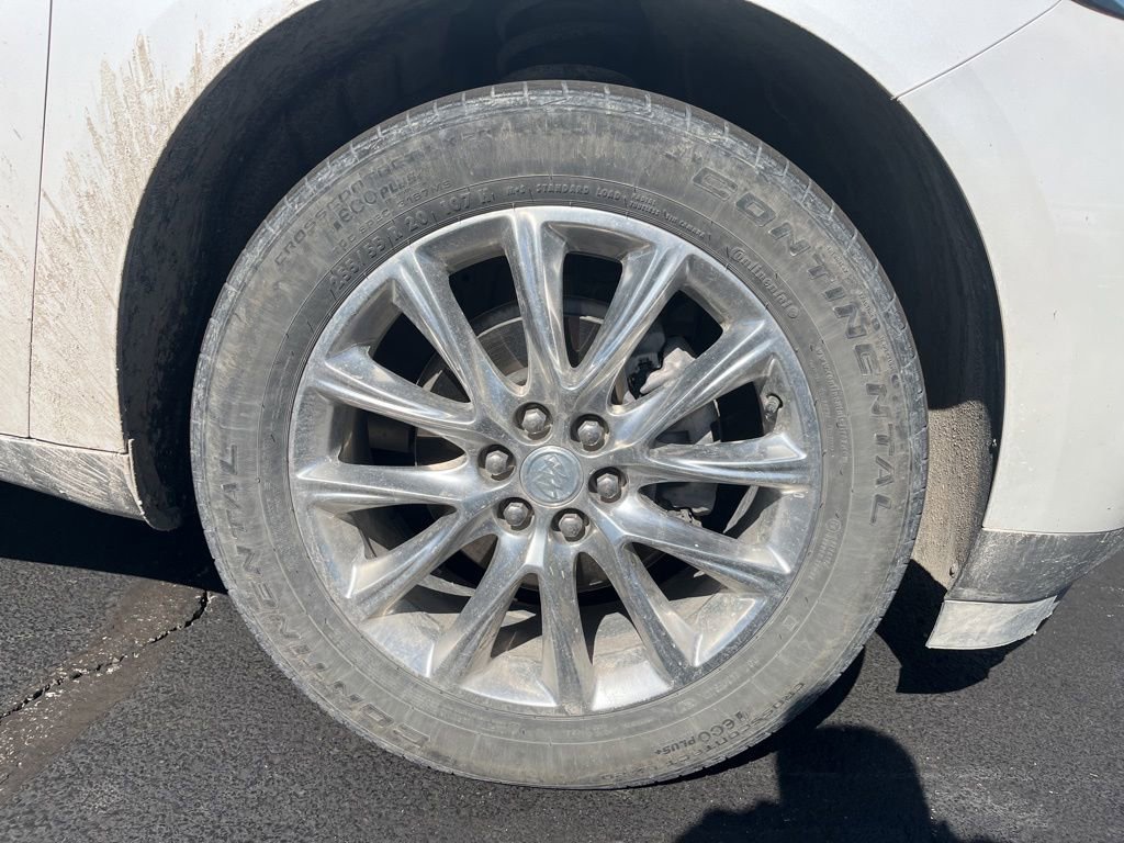 Used 2021 Buick Enclave Essence w/ Sound and Sites Package AWD/4WD image 12