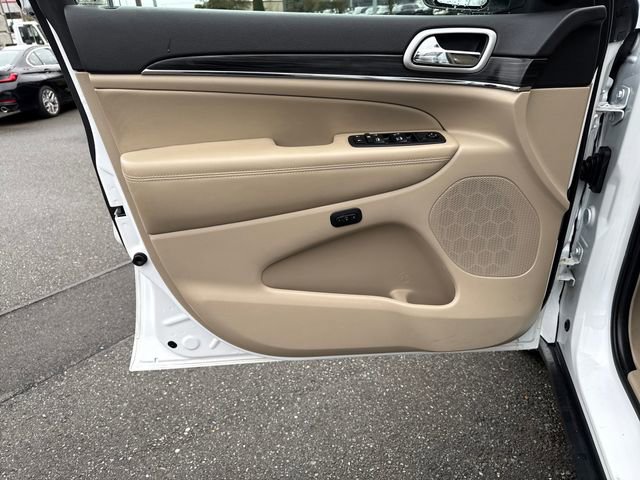 Used 2021 Jeep Grand Cherokee Limited w/ Luxury Group II image 15