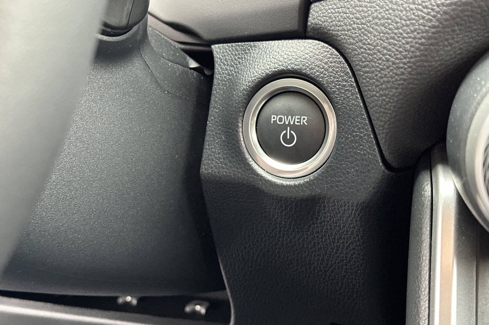 Certified 2025 Toyota RAV4 SE image 22