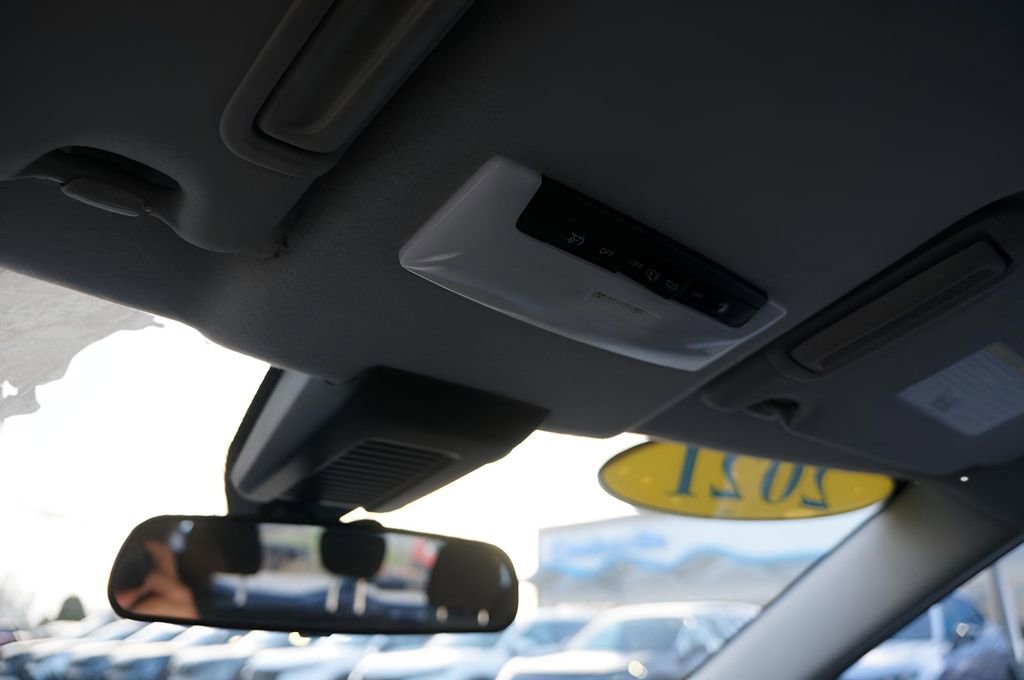 Used 2021 Nissan Kicks S FWD image 29