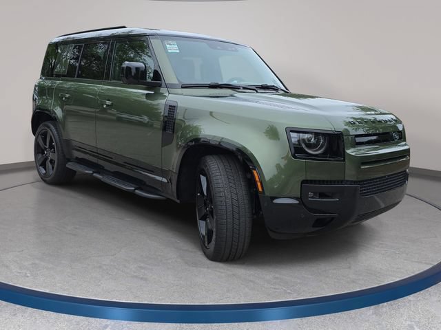 Certified 2026 Land Rover Defender 110 X-Dynamic SE AWD/4WD image 3