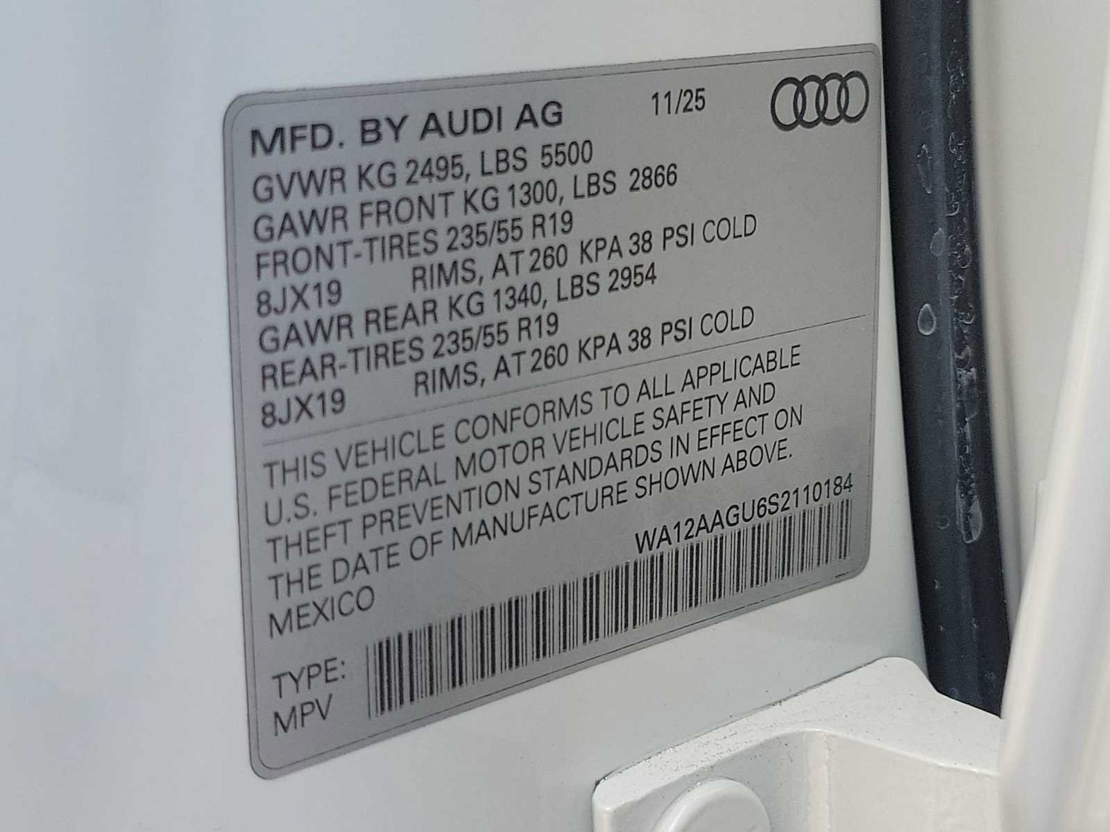 Certified 2025 Audi Q5 Premium Plus w/ Premium Plus AWD/4WD image 35
