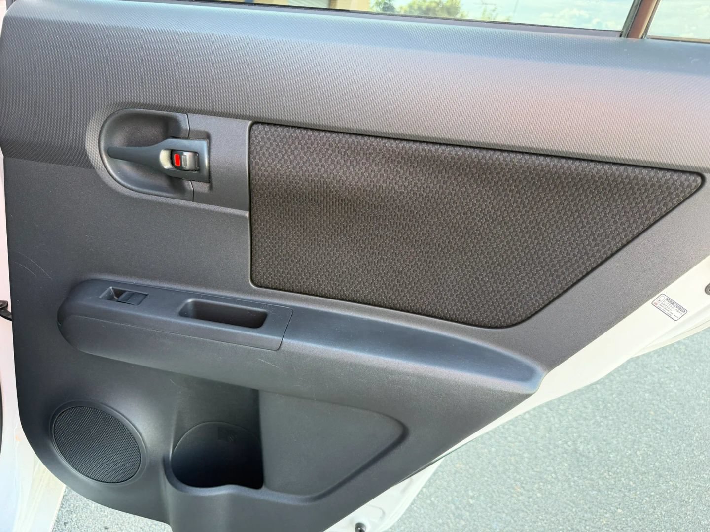 Used 2010 Scion xB FWD image 17