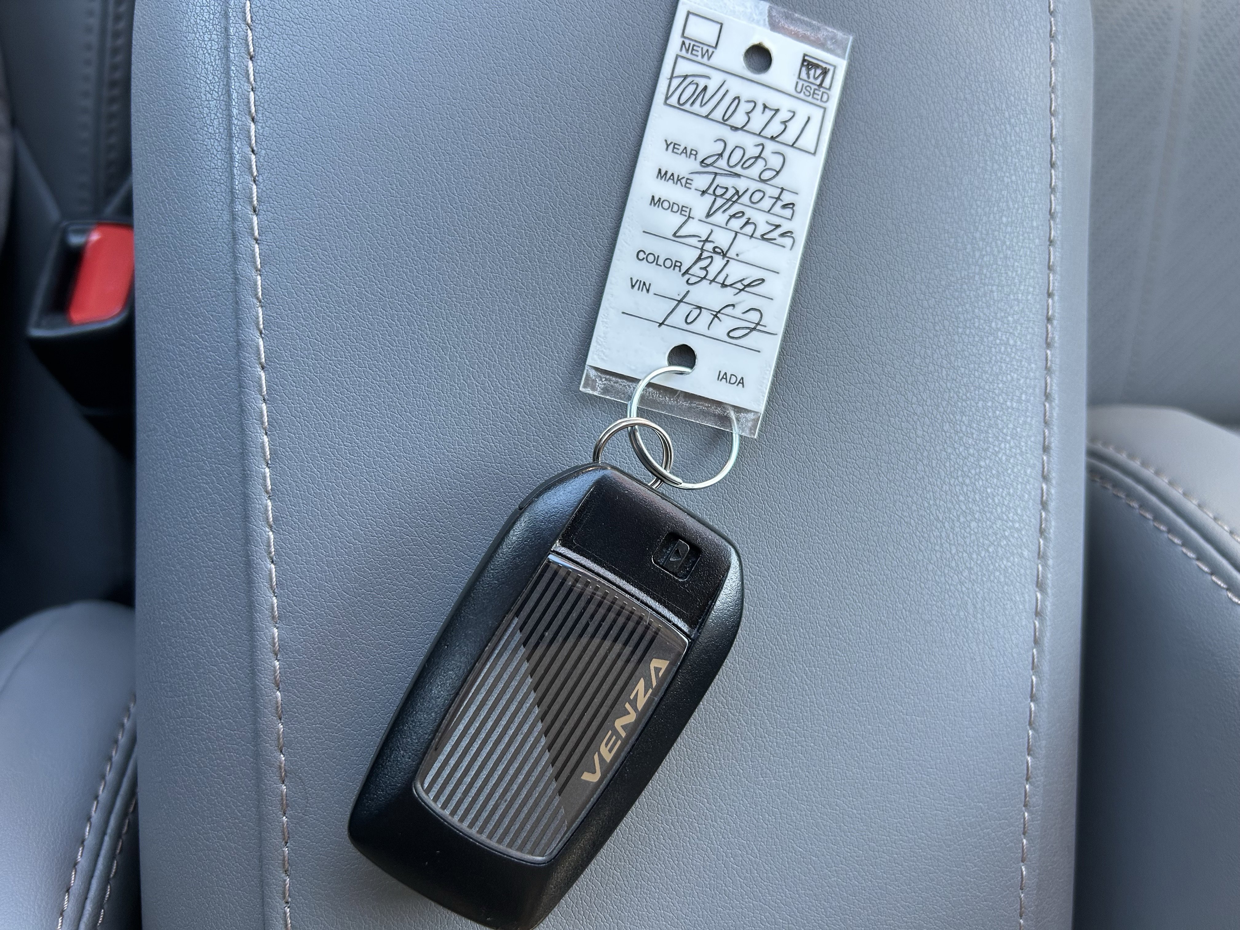 Certified 2022 Toyota Venza Limited w/ Advanced Technology Package image 35