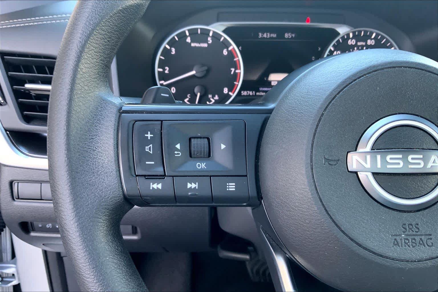 Used 2024 Nissan Rogue SV FWD image 23