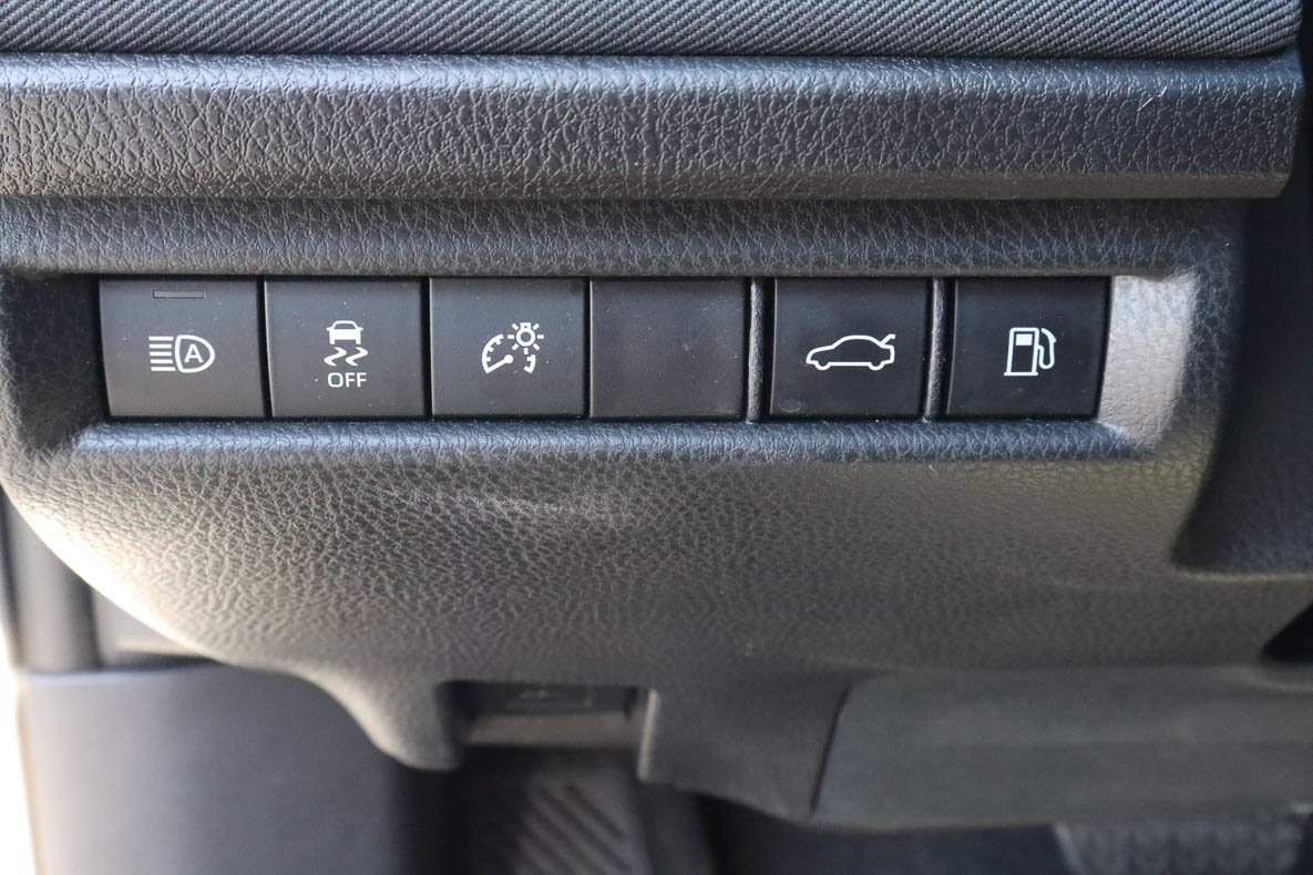 Used 2025 Toyota Camry LE FWD image 15
