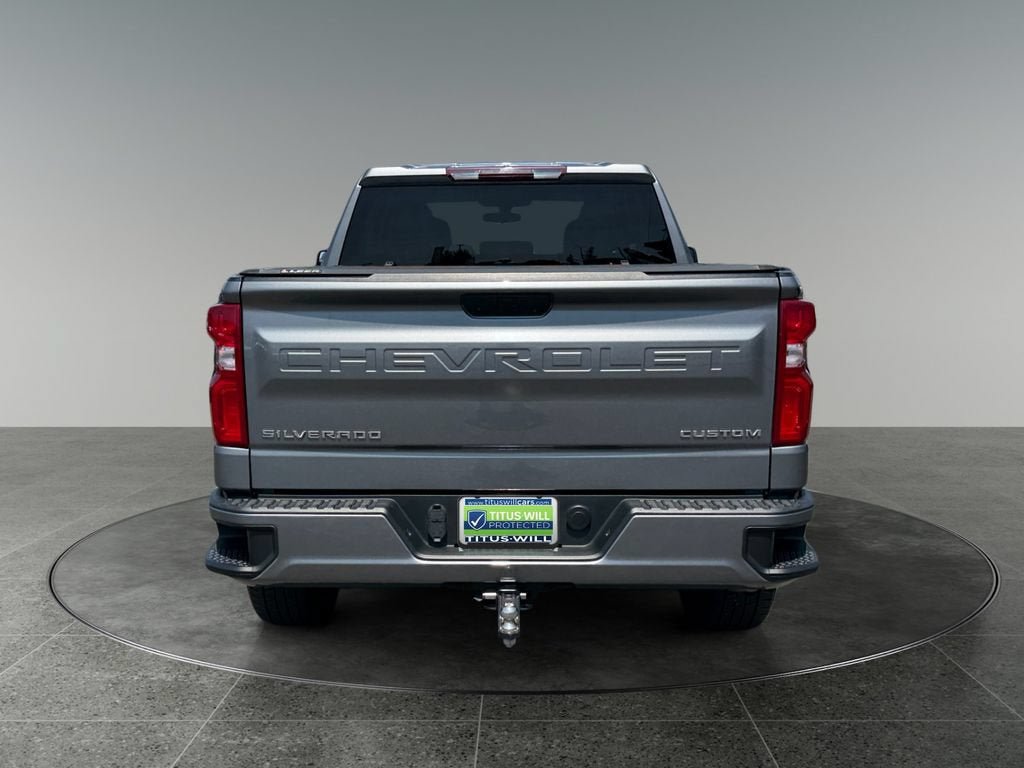 Used 2020 Chevrolet Silverado 1500 Custom w/ Custom Value Package AWD/4WD image 8
