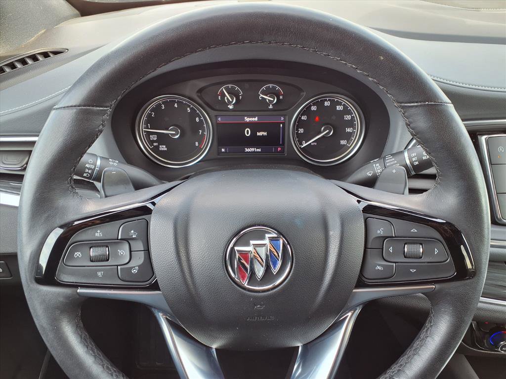 Used 2023 Buick Enclave Essence image 10