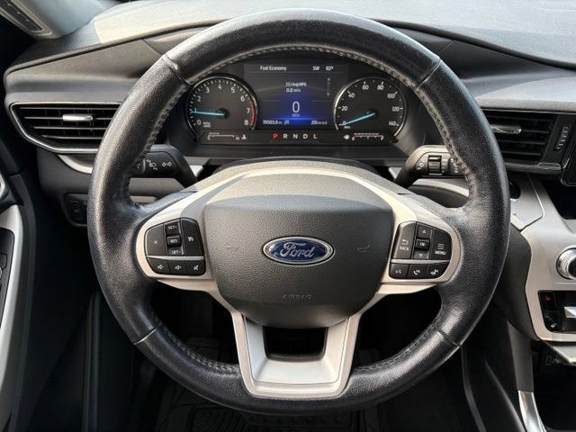 Used 2022 Ford Explorer XLT w/ Equipment Group 202A AWD/4WD image 29
